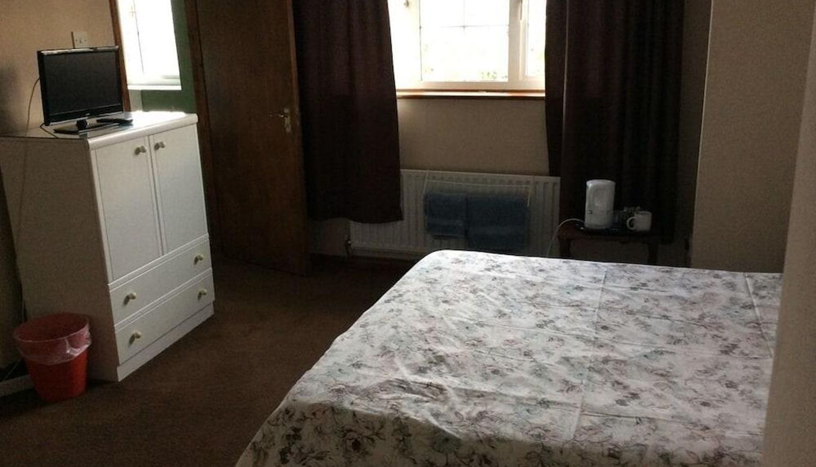 Budget room (single) - The Lodge Guesthouse