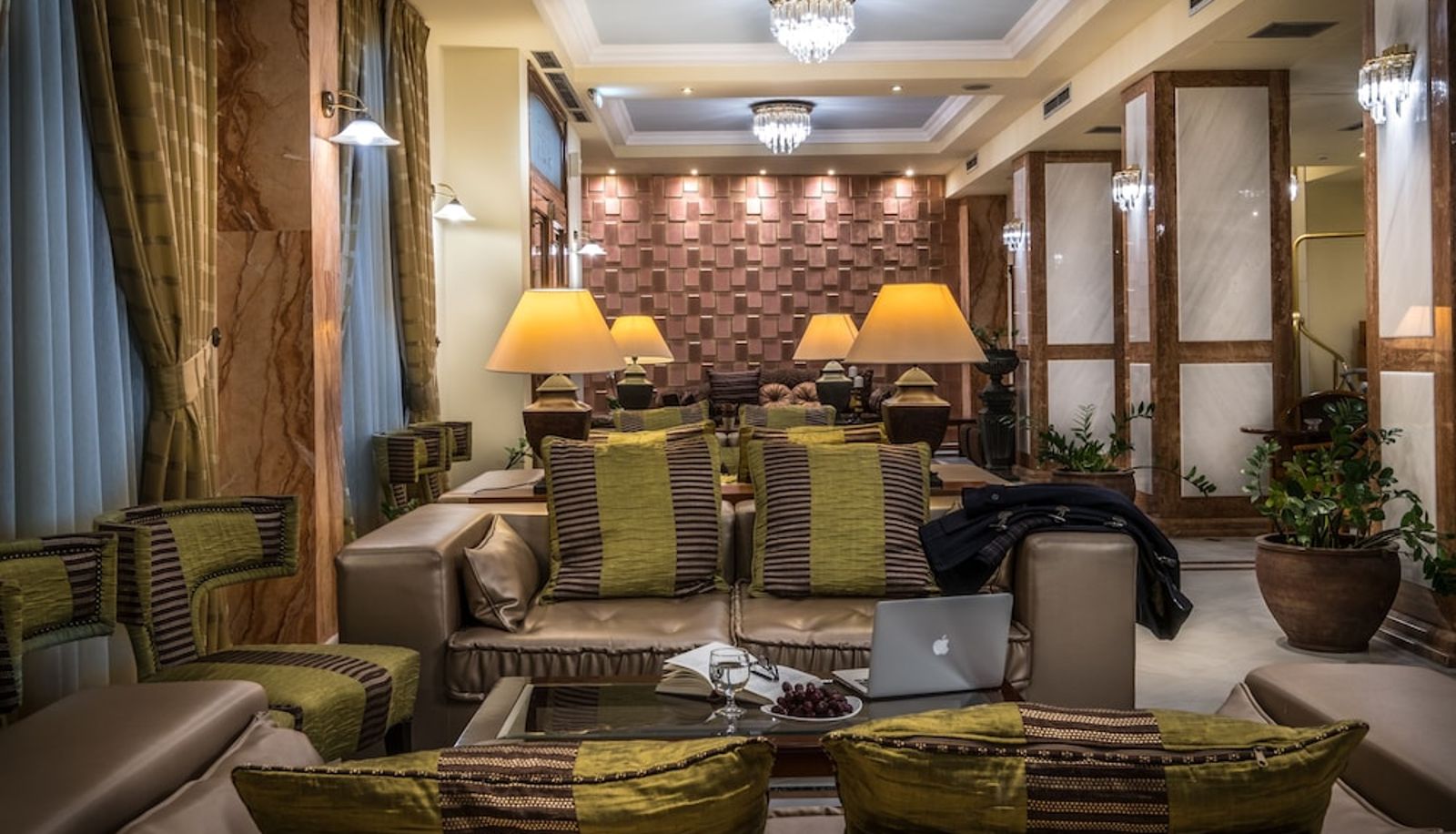 Hall - Rex Hotel