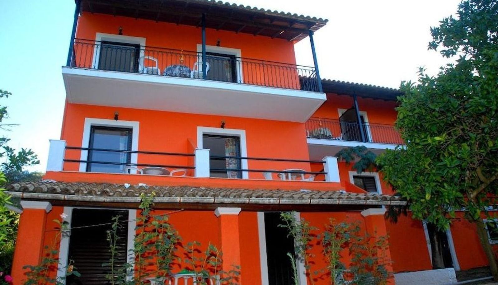 Zewnętrzna część hotelu - Sofia Apartments