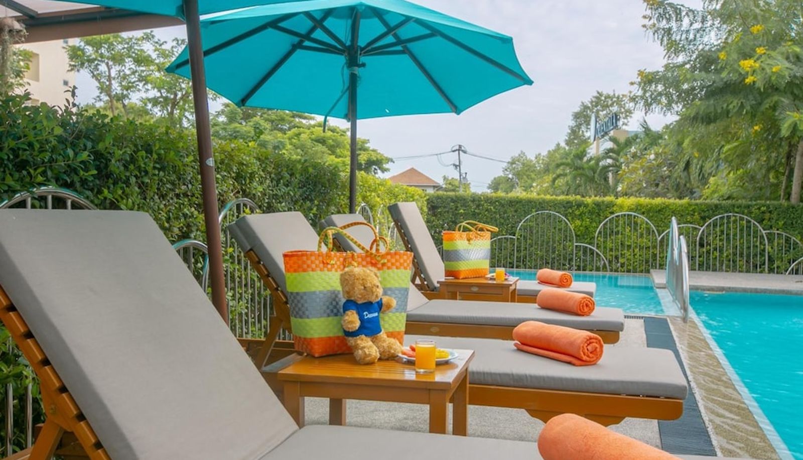 Piscina - Recenta Suite Phuket Suanluang
