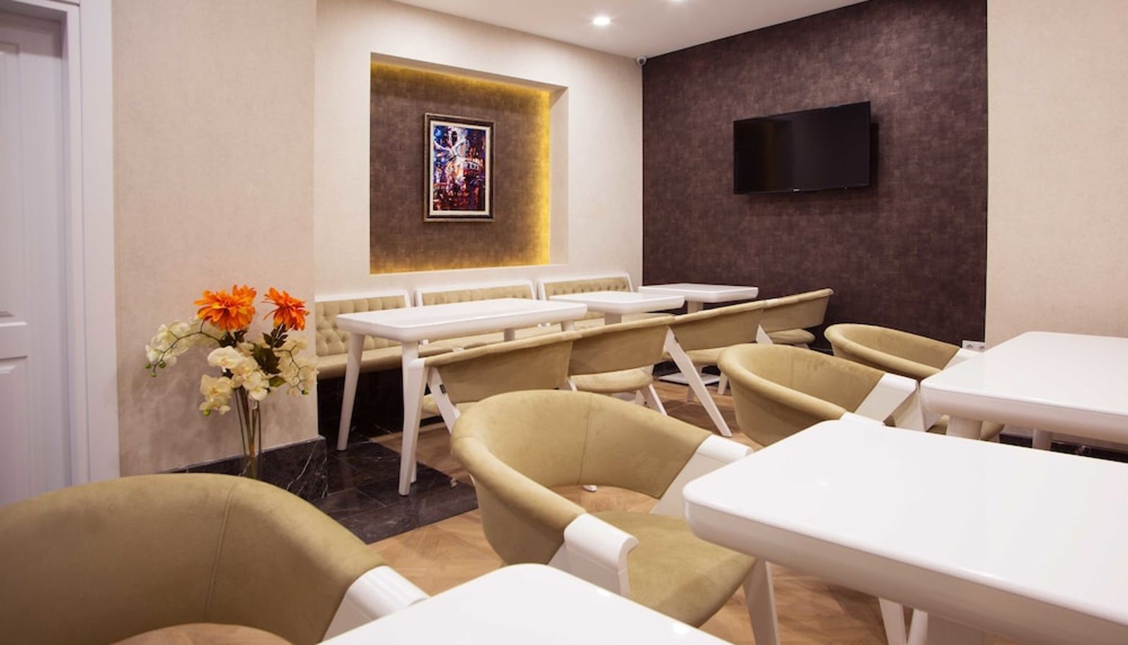 Hal - Astan Hotel Taksim