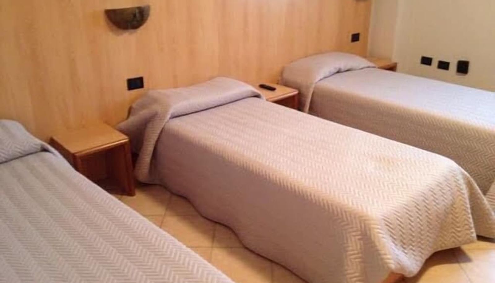 Dreibettzimmer - Hotel Gambero
