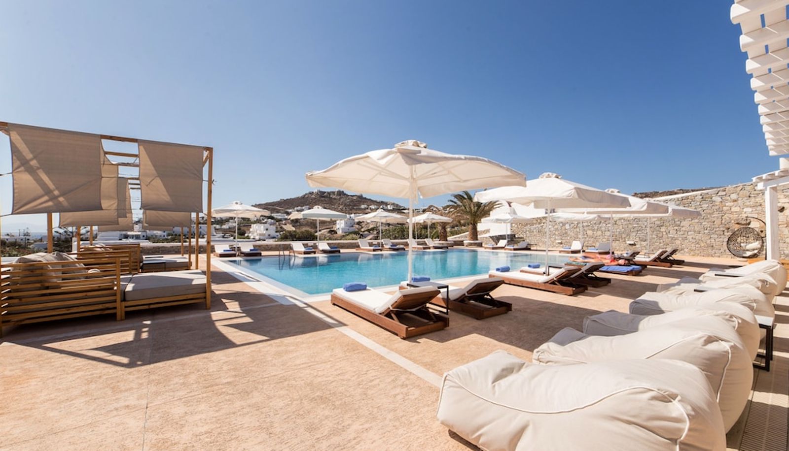 Piscina - Osom Resort
