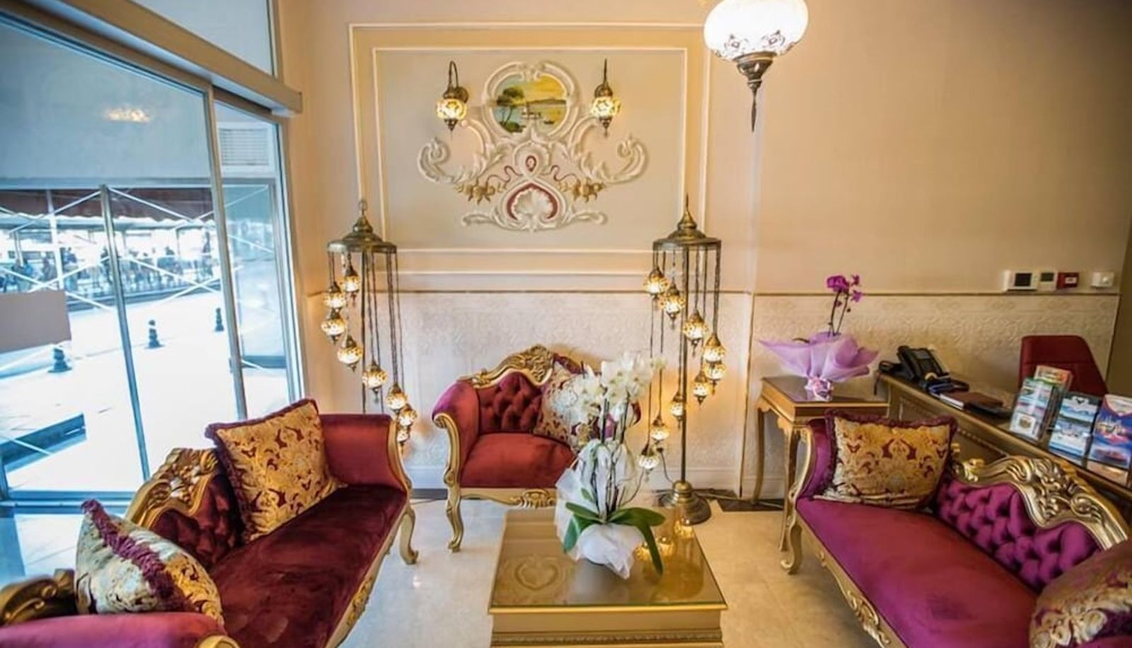 Hall - Phosphorion Hotel