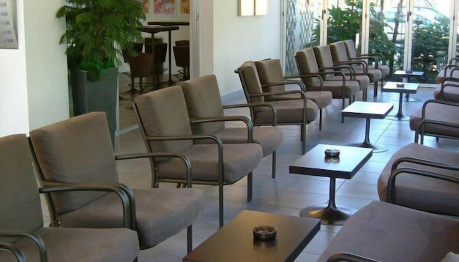 Hall - Hotel Emperador