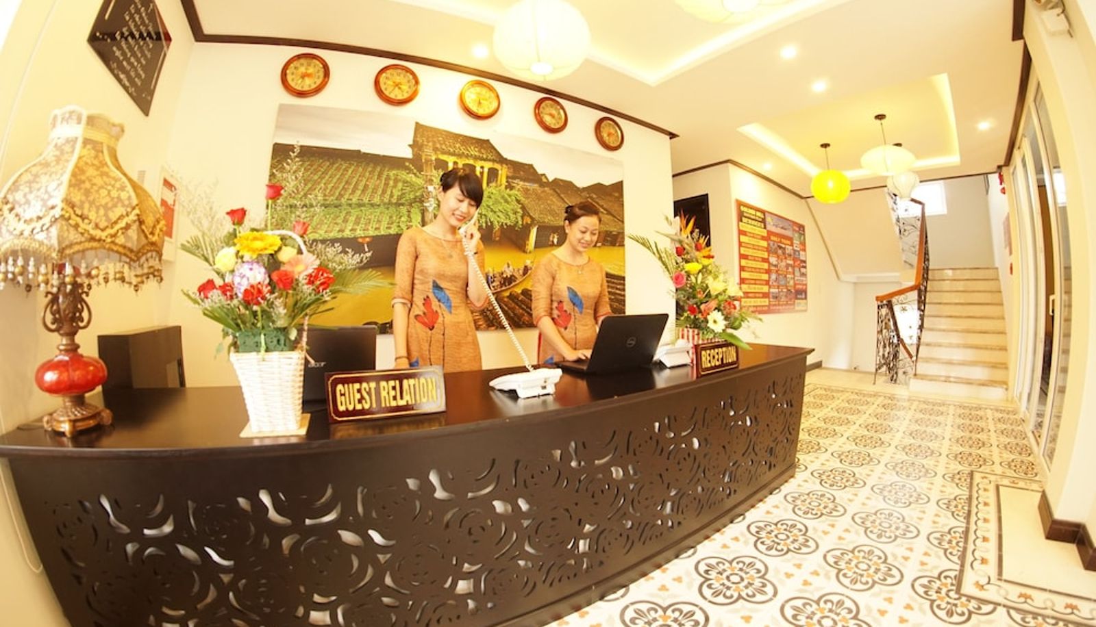 Reception - Golden Bell Backpacker Hotel & Pool Bar