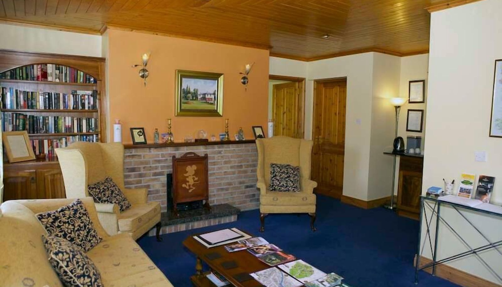 Hall - Auburndale Bed & Breakfast