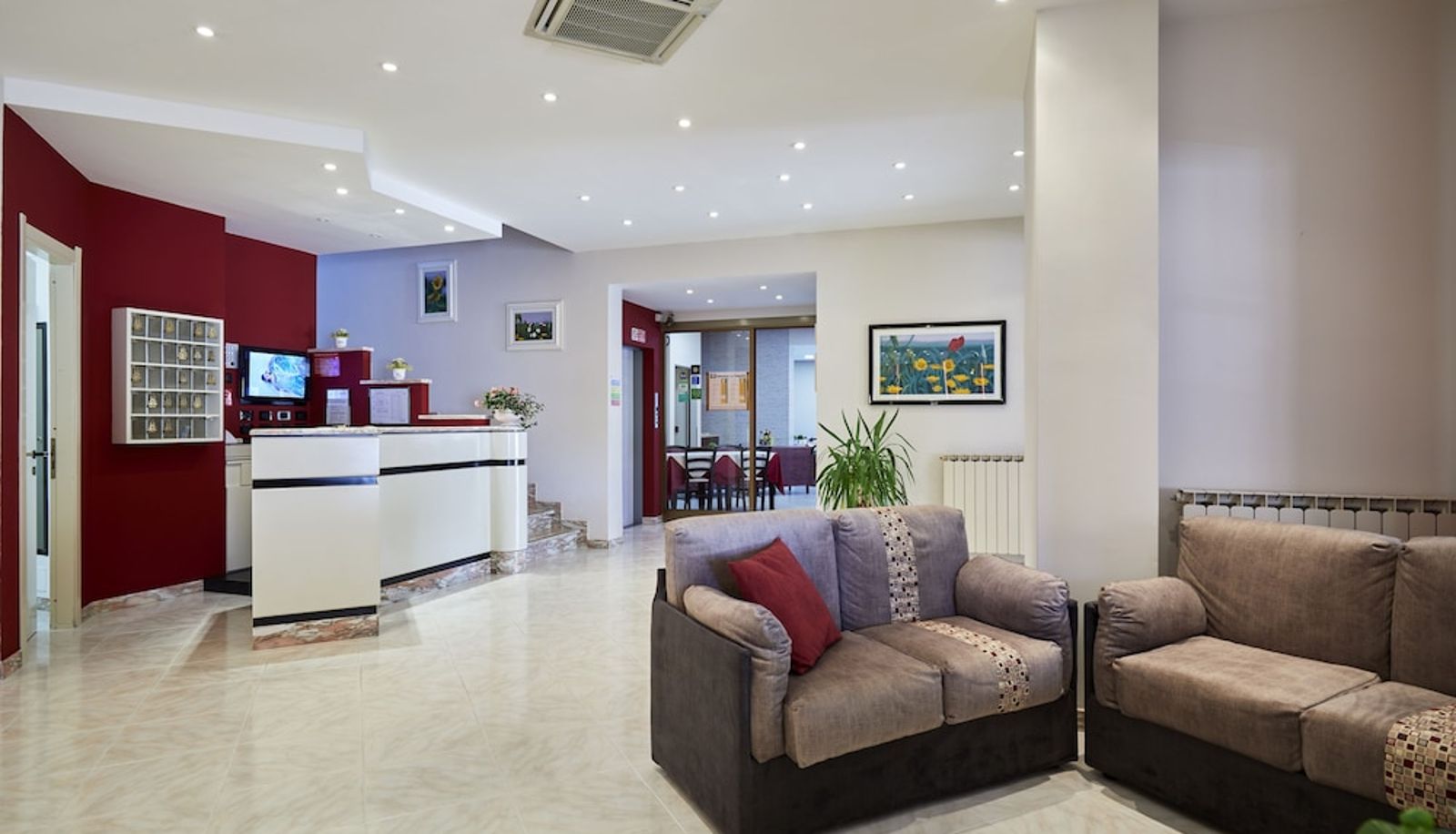 Recepción - Santa Caterina Hotel & Bike