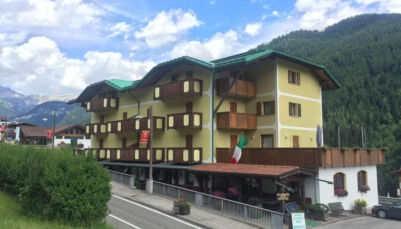 Buitenruimte van het hotel - Hotel Tosa