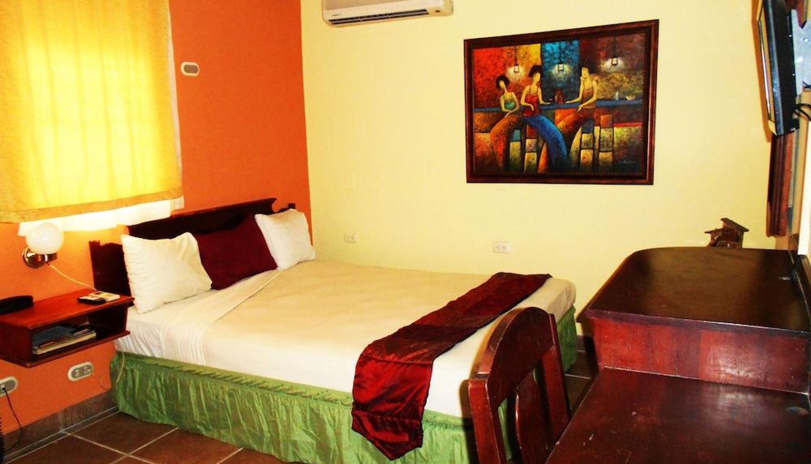Standard room - Suites Los Jicaros