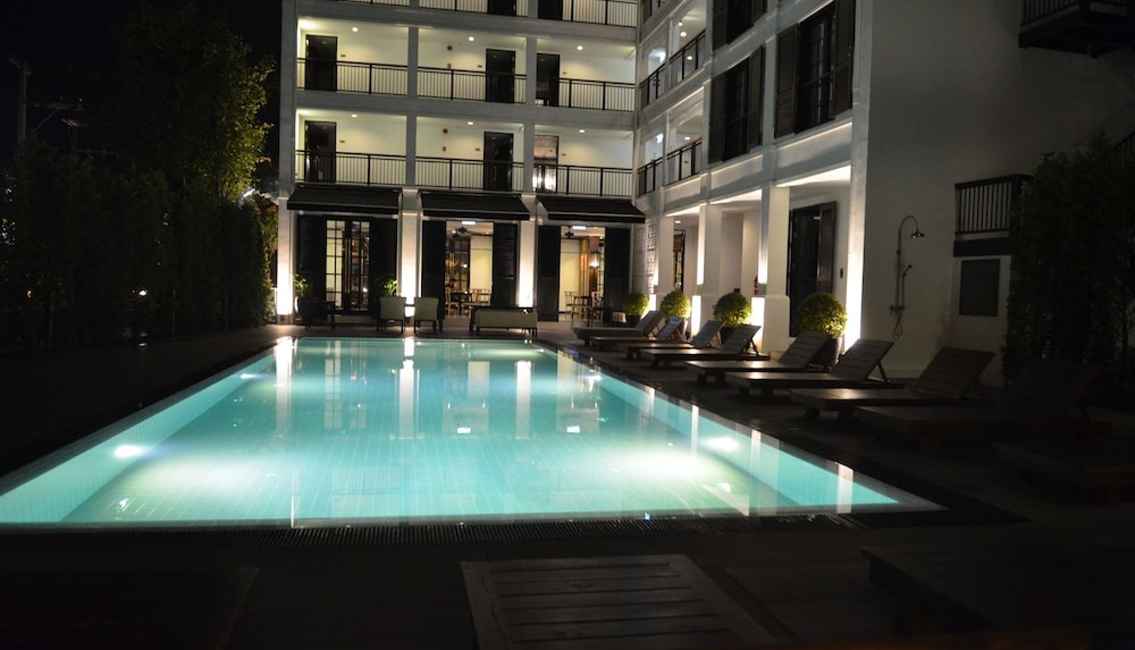 Piscine - Buri Siri Hotel
