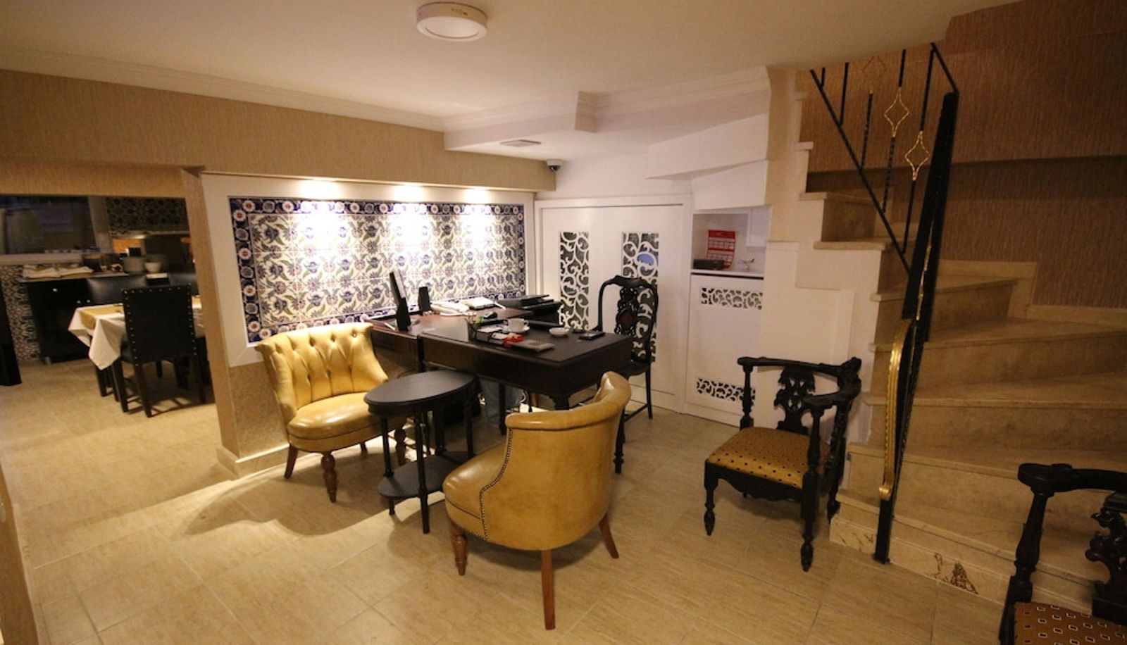Lobby - Aya Sergios