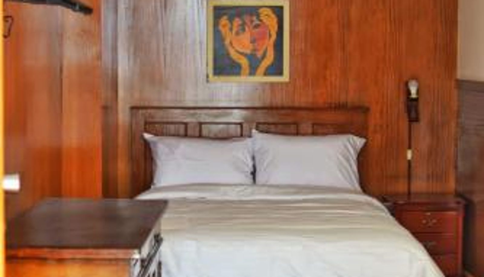 Room - Hotel Ambassador