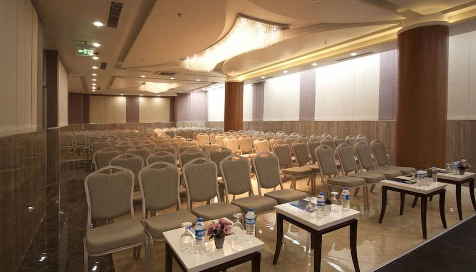 Sala riunioni - Forum Suite Hotel