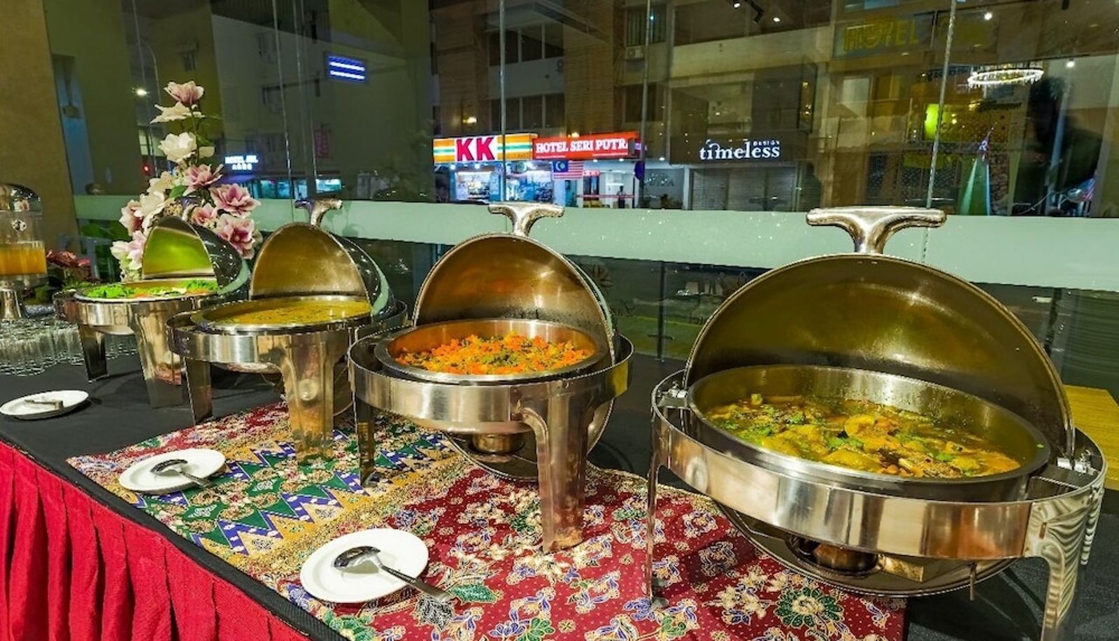 Restauracja - Lazdana Hotel Kuala Lumpur