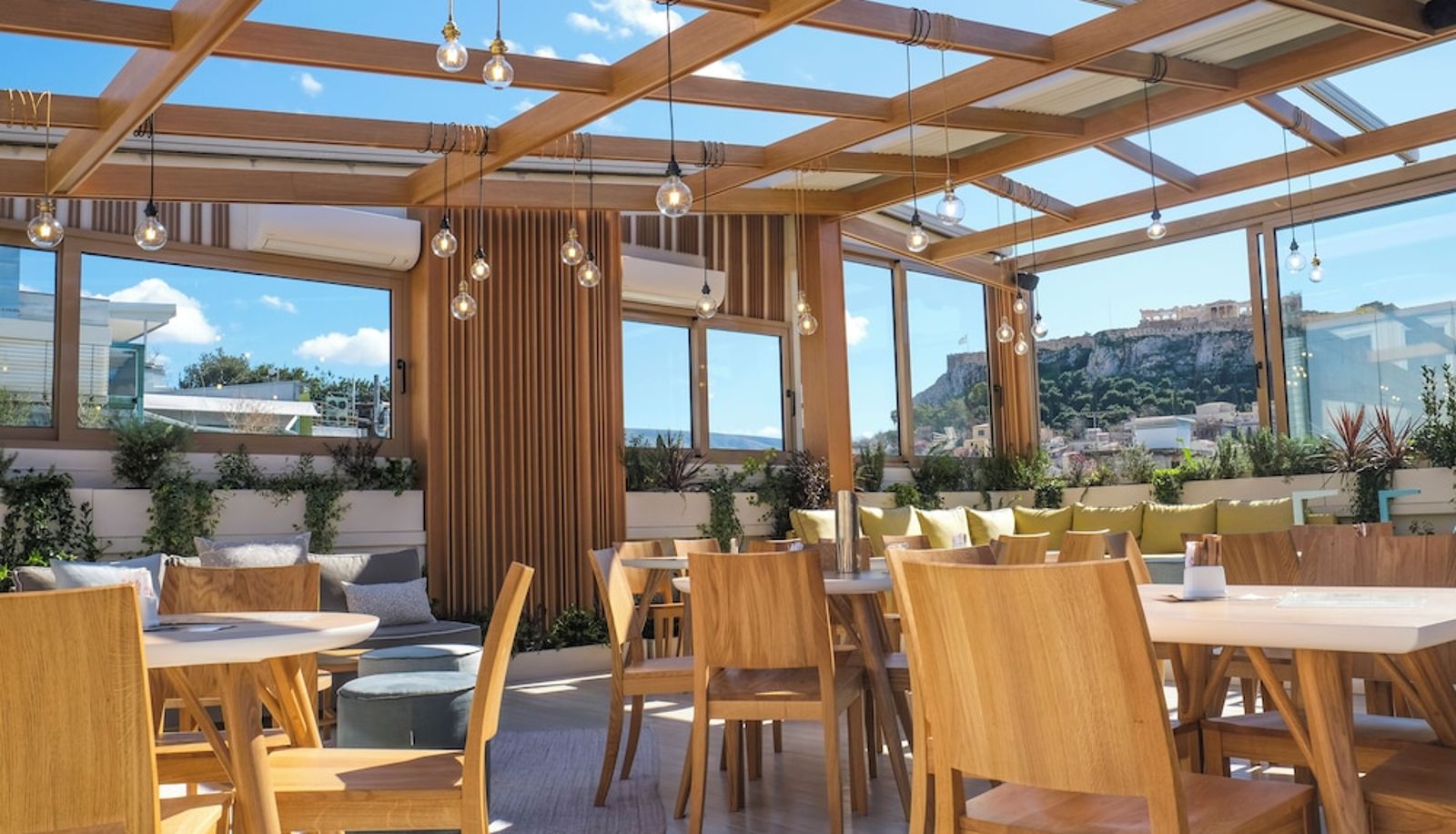Restaurant - Lotus Center Inn
