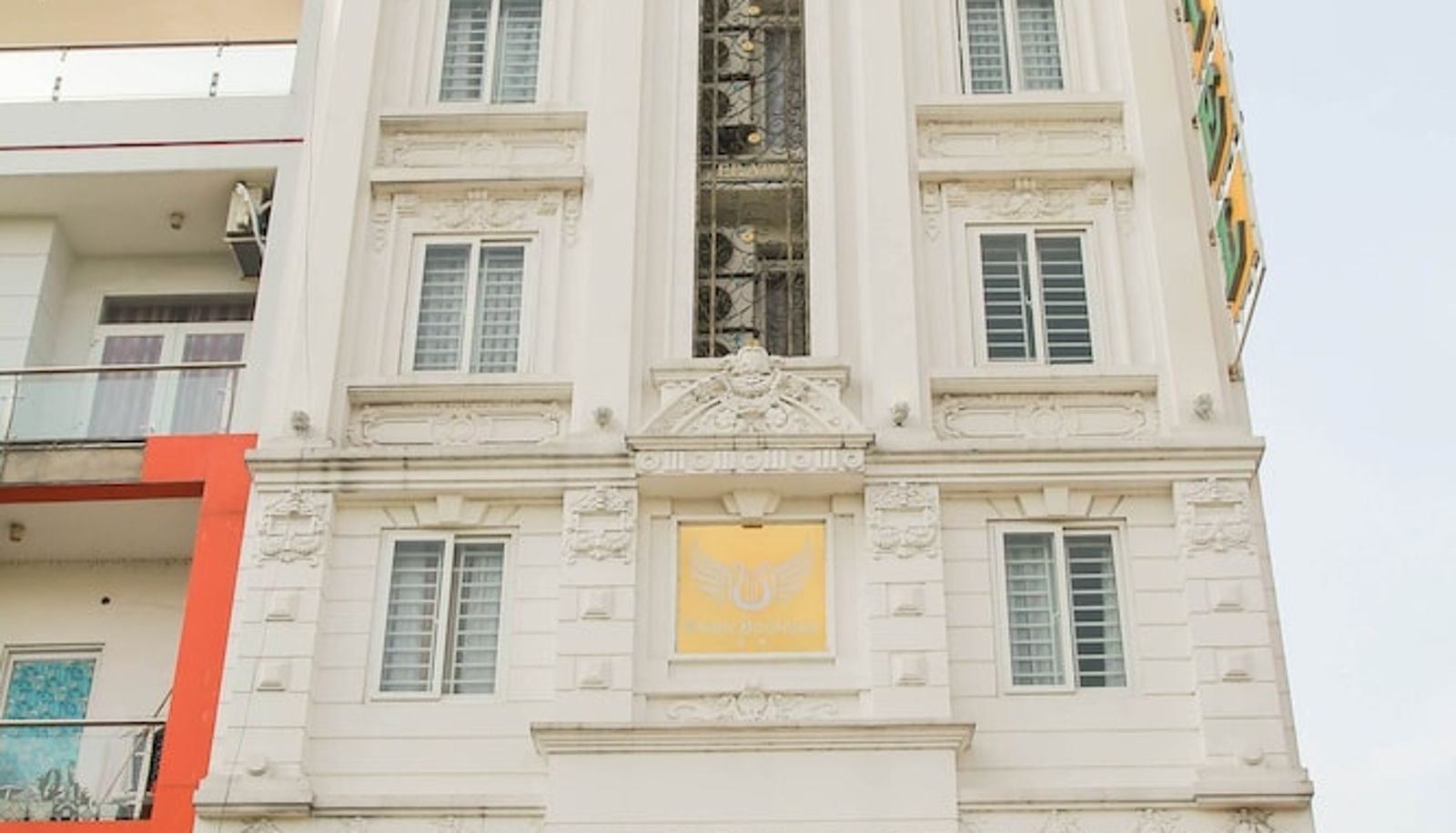 Info - SAZI Erato Hotel - Free Airport & Breakfast