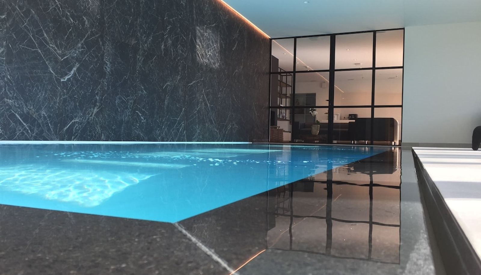 Pool - Huyze Fox B&B