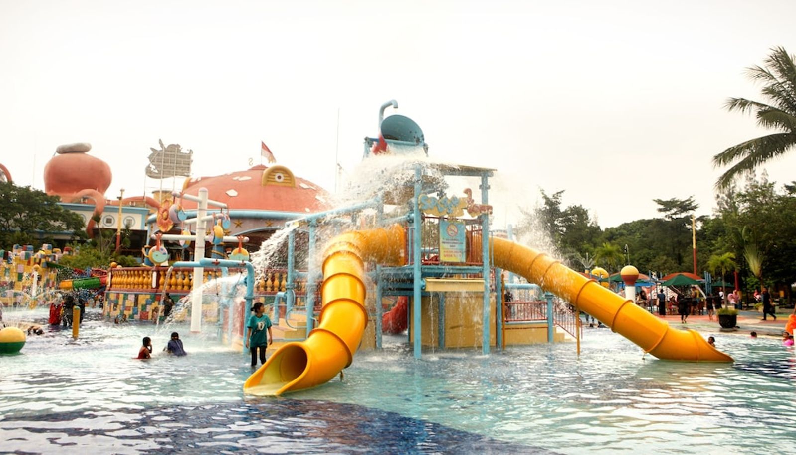 Basen - Amaris Hotel Serpong - Tangerang