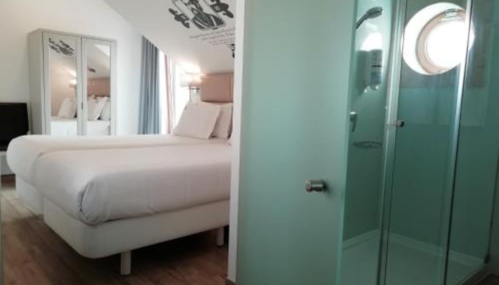 Badezimmer - Villa Ana Margarida Hotel