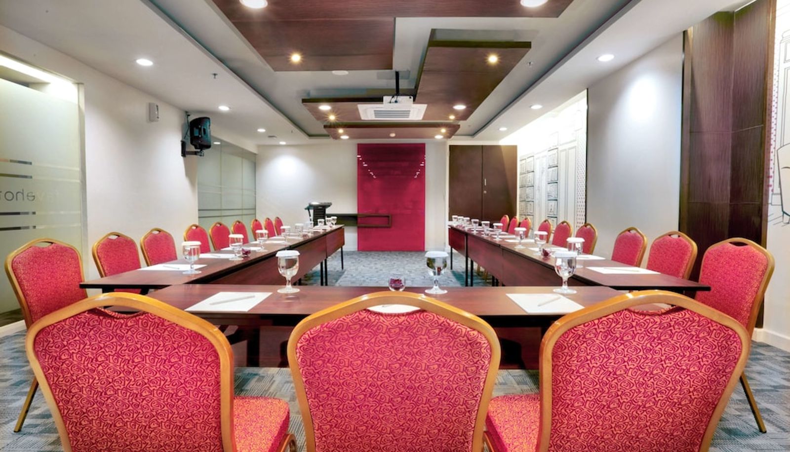 Sala na spotkanie - favehotel Margonda