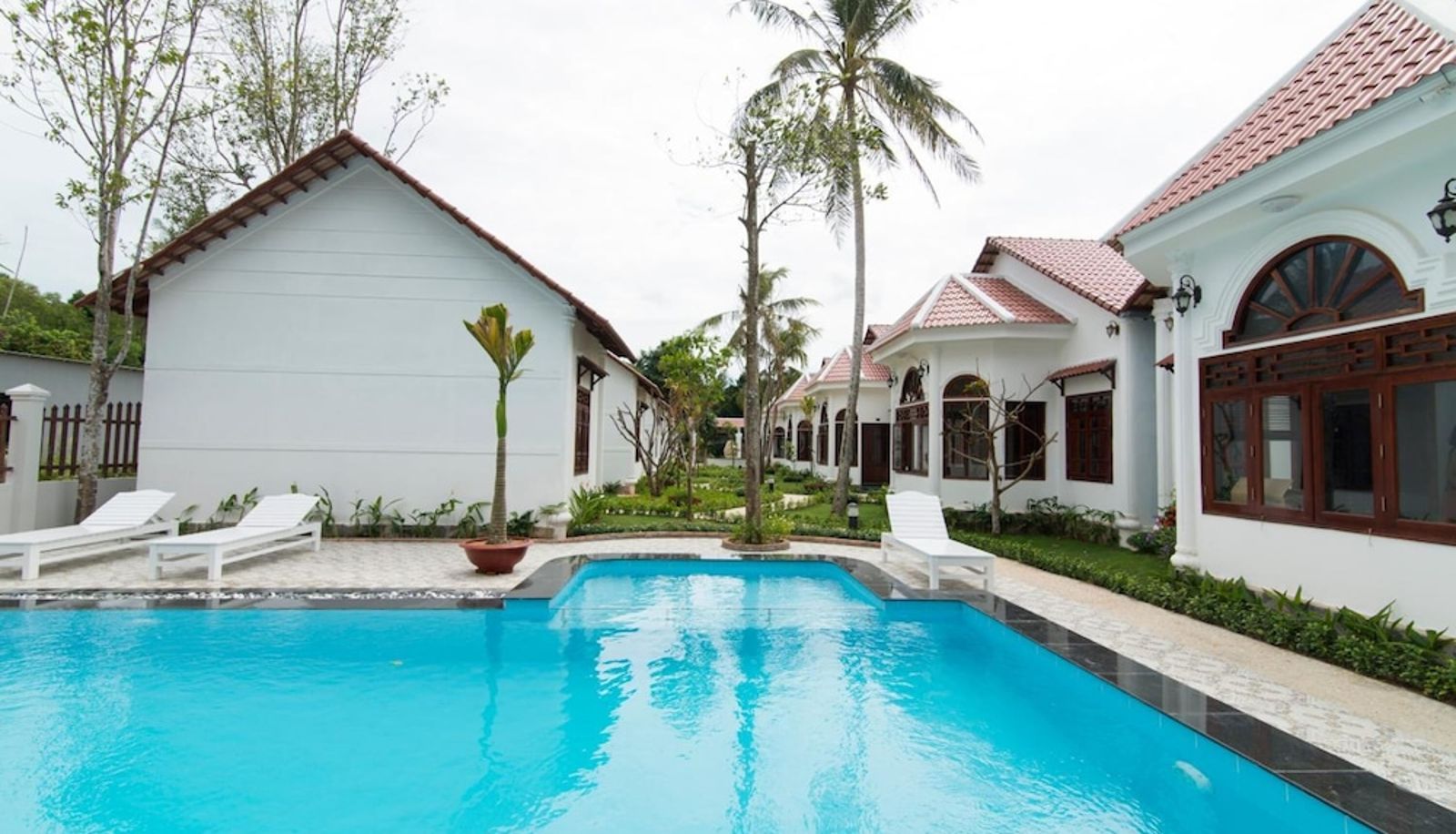 Piscina - Wings Bungalow