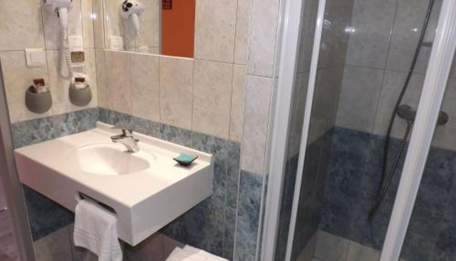 Bagno - AUBERGE Camille et Simon
