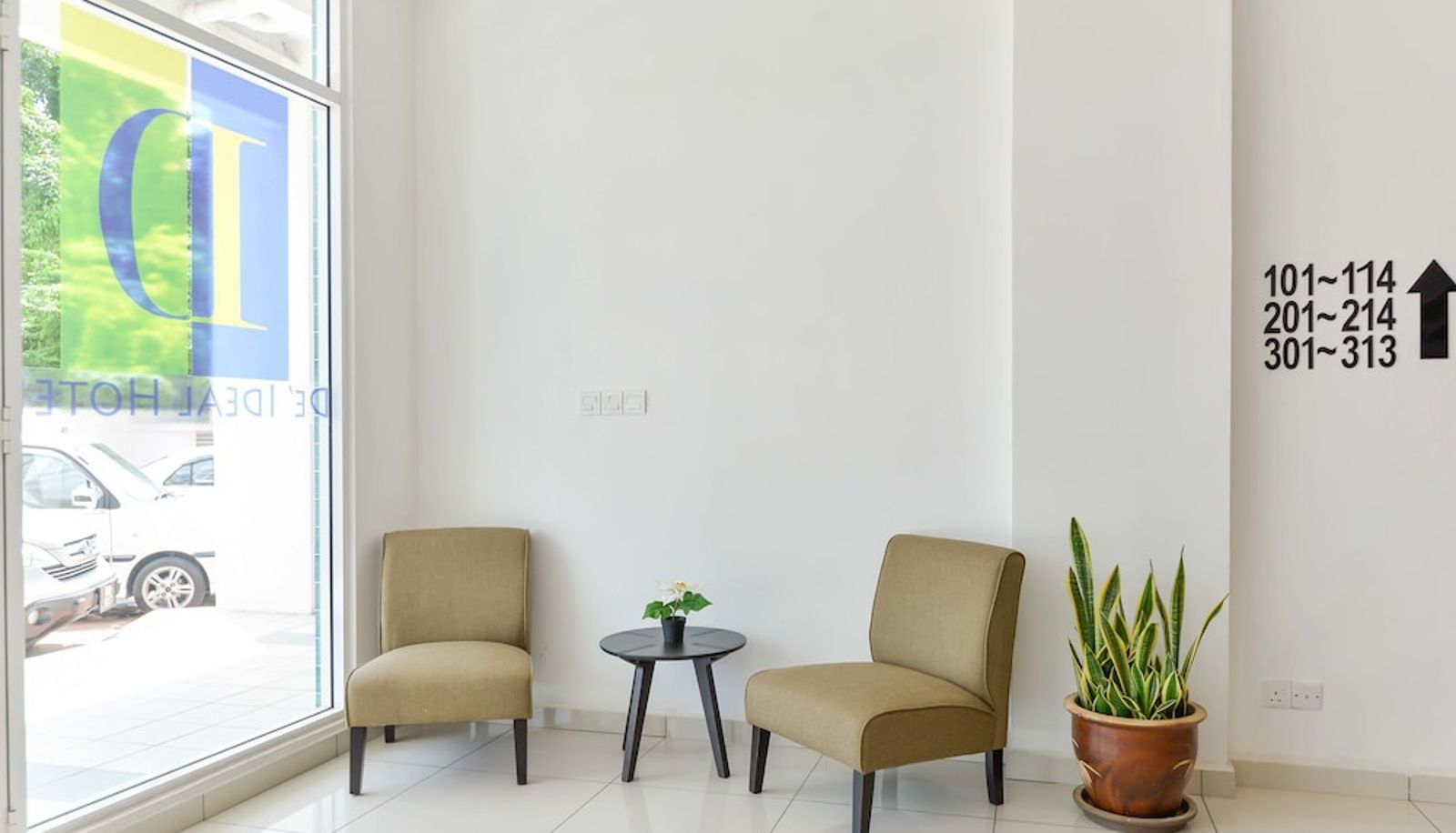Reception - De Ideal Hotel