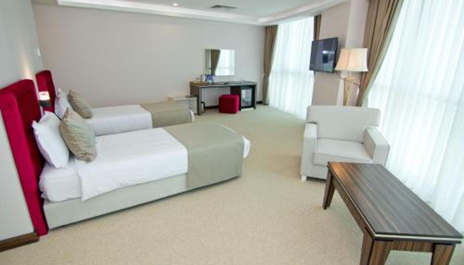 Room - Sky Tower Hotel
