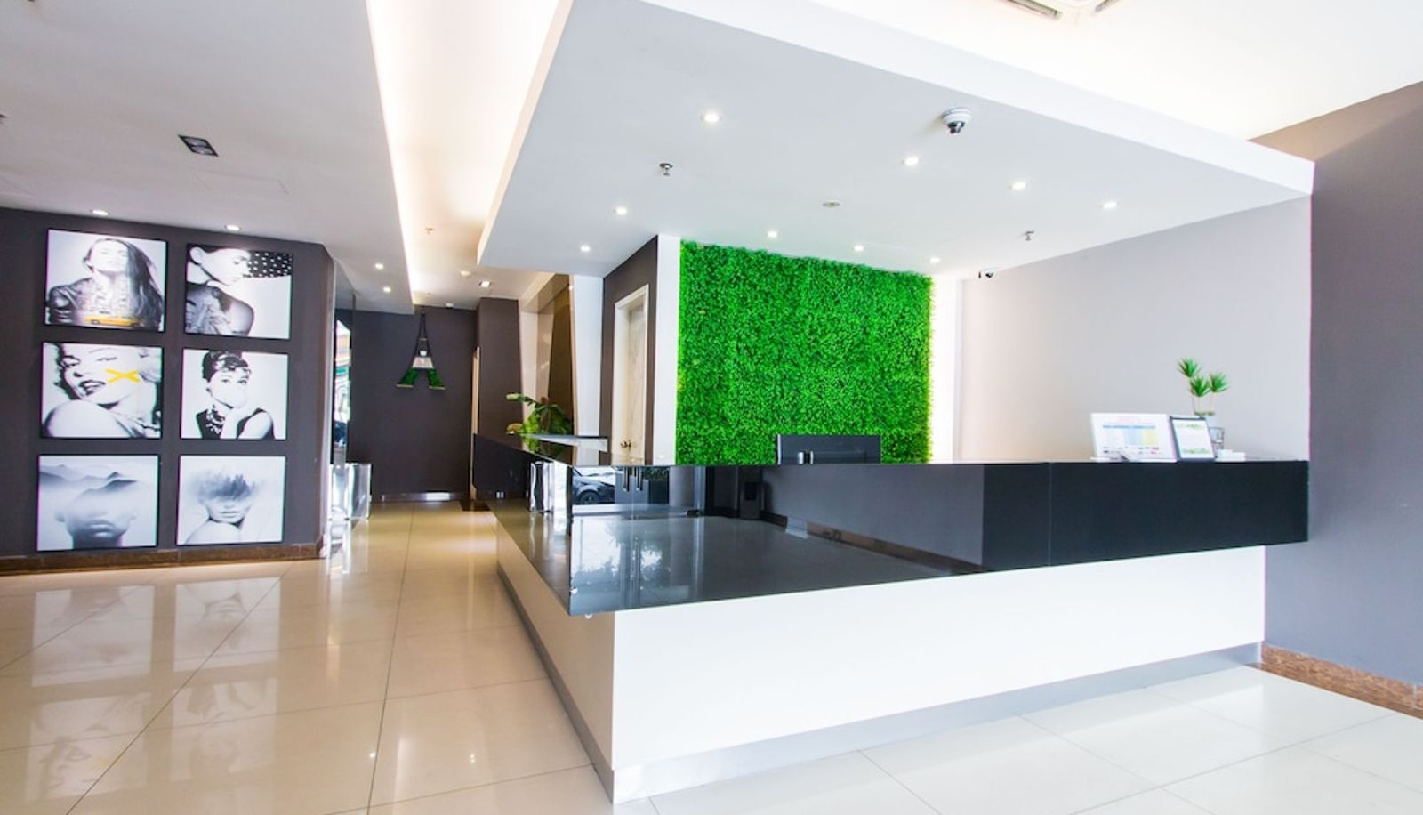 Recepción - Hotel 99 - Bandar Puteri Puchong