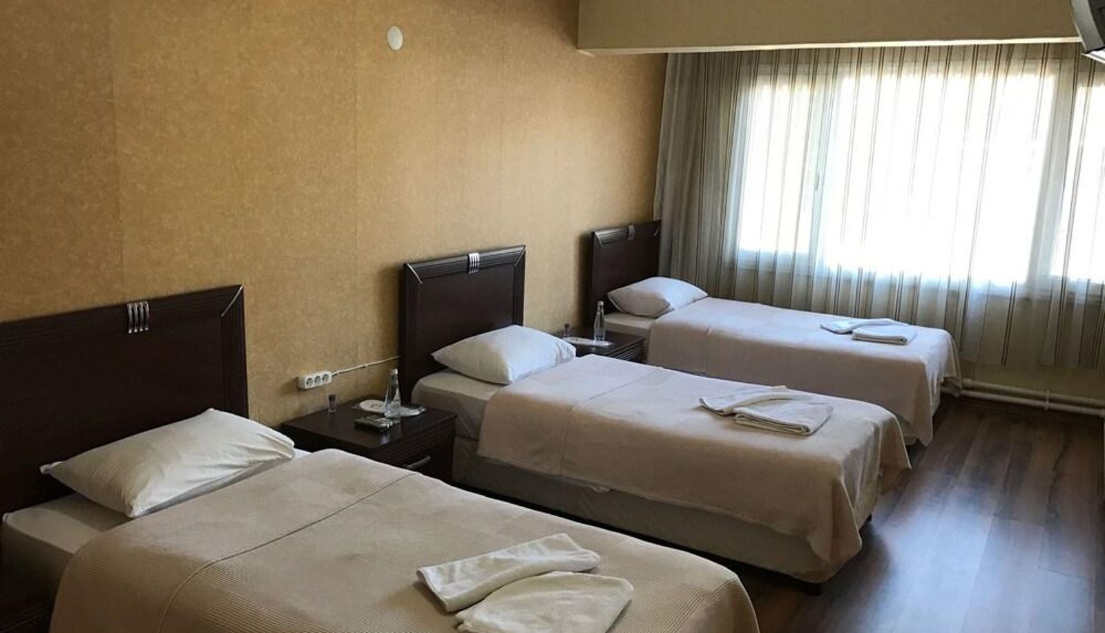 Dreibettzimmer - Kisikpet Hotel