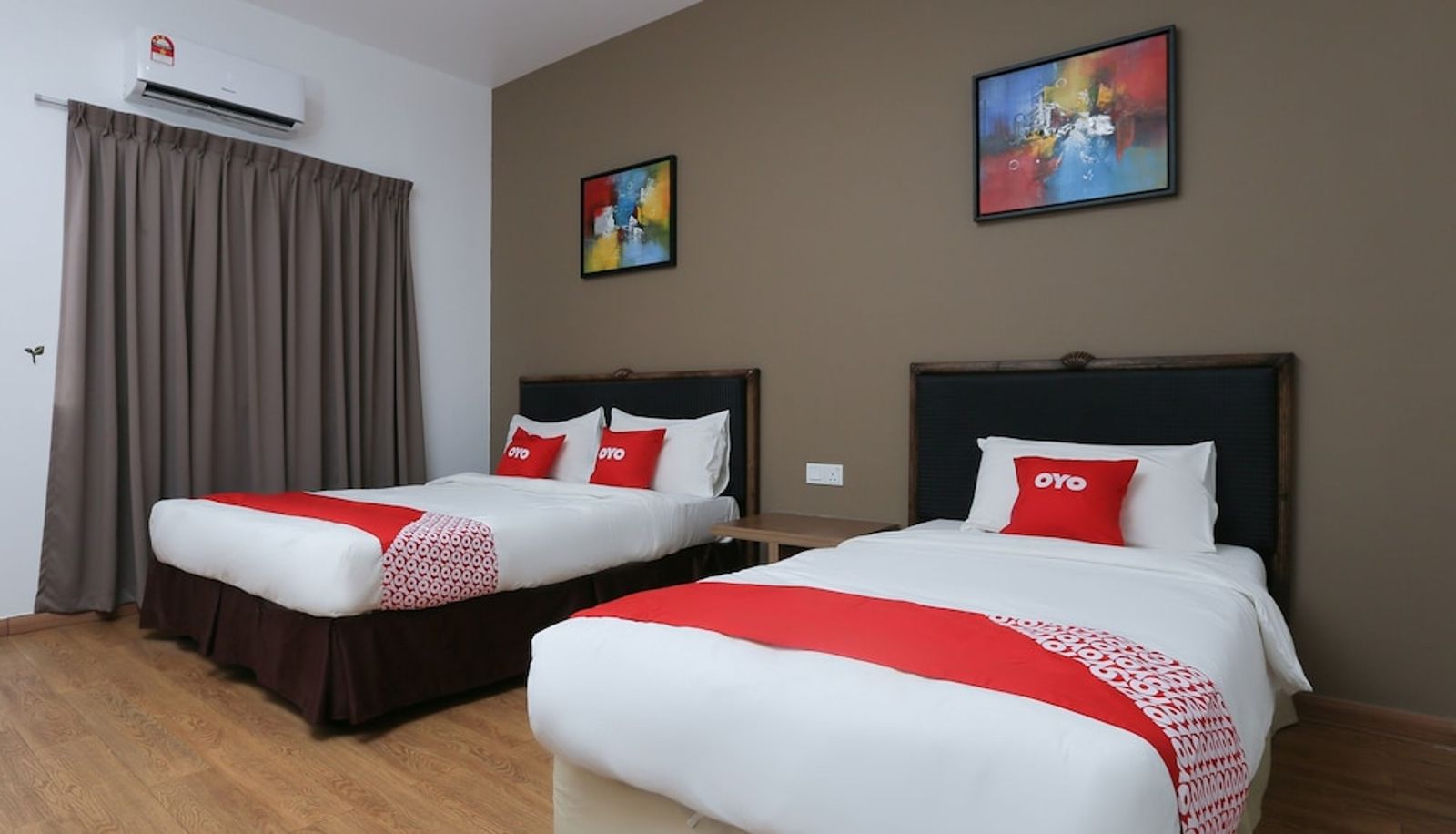 Info - OYO 89915 East Mount Hotel