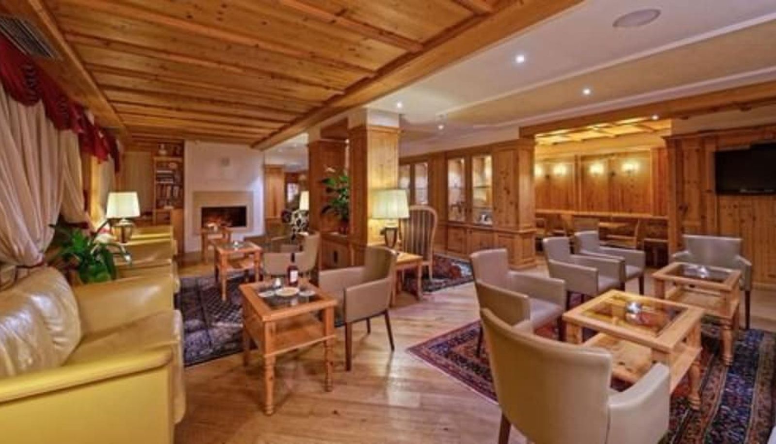 Hall - Hotel Diana