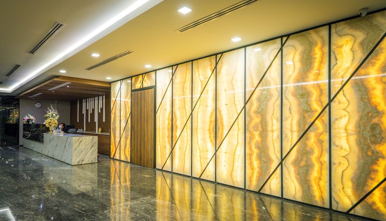 Hall - Onix Hotel Bangkok