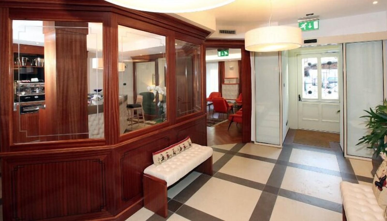 Lobby - Villa Madonna