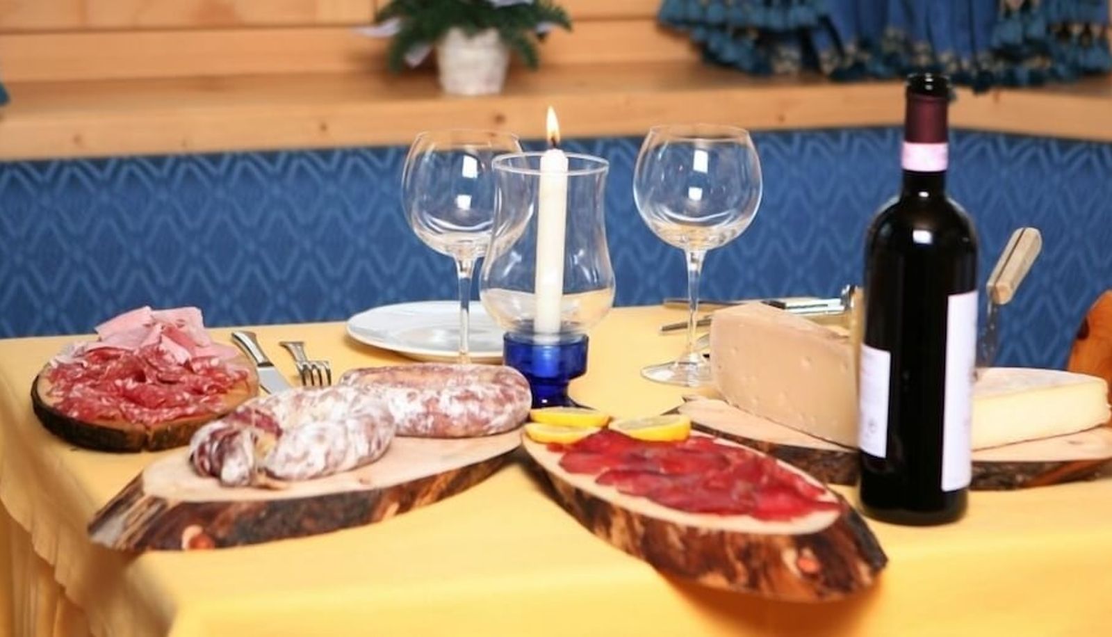 Restaurant - Meuble Cima Bianca Garni