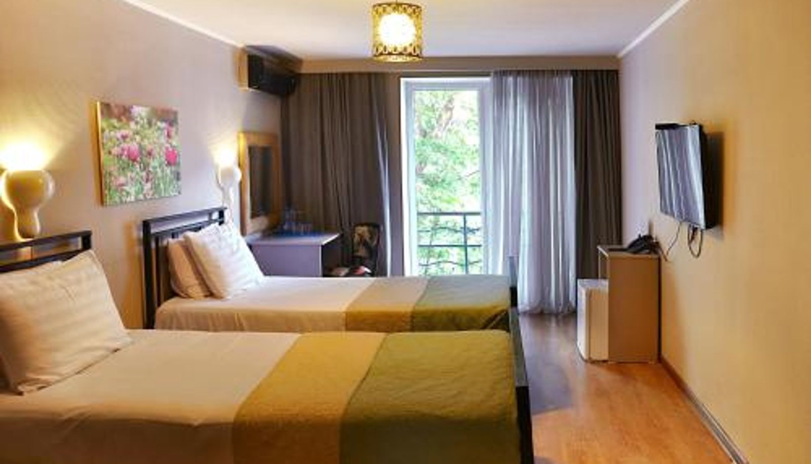 Info - Art Hotel Claude Monet