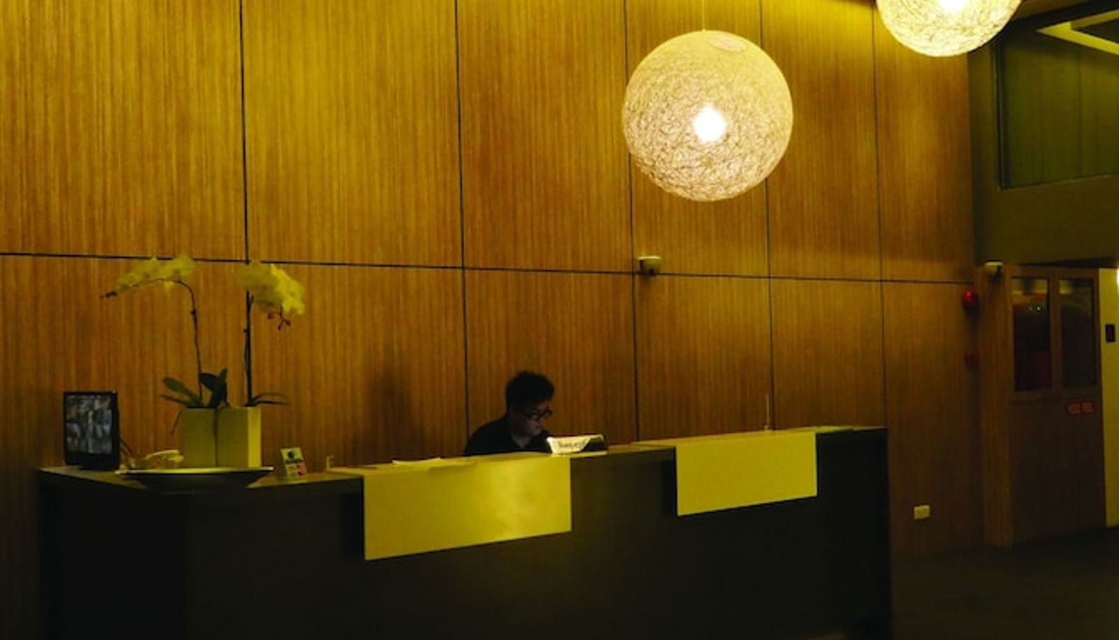 Reception - Vivo Hotel