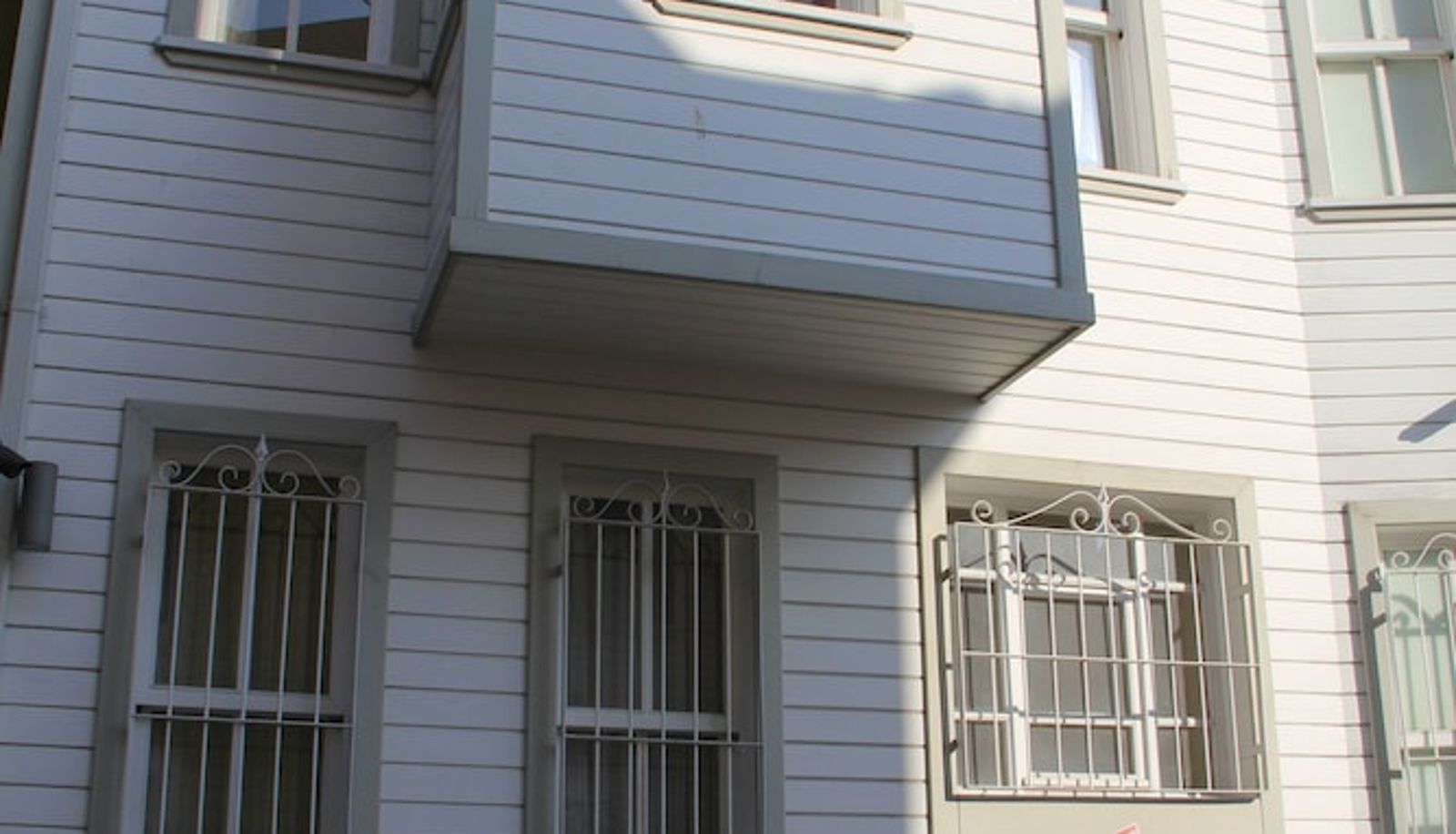 Info - Jasmine Apartment
