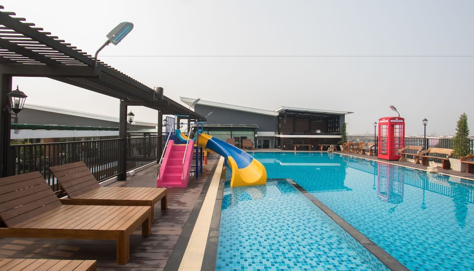 Zwembad - B your home Hotel Donmueang Airport Bangkok