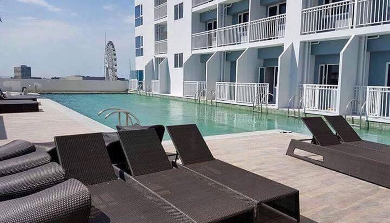 Pool - SeaBreeze at Breeze Residences