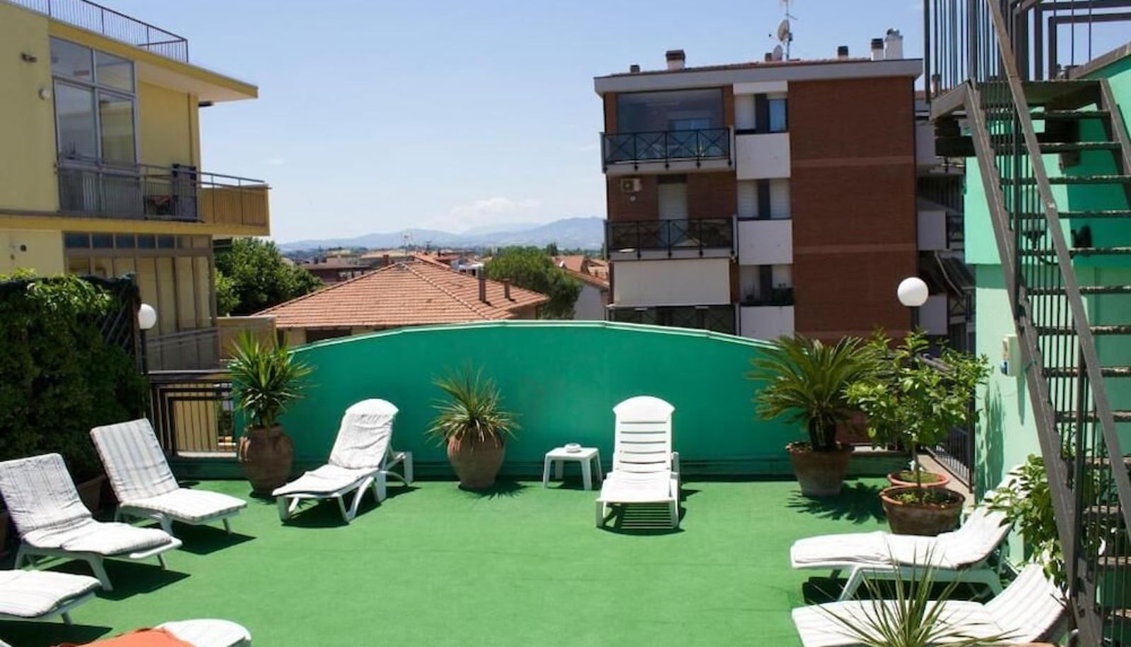 Pool - Hotel Residence Charles
