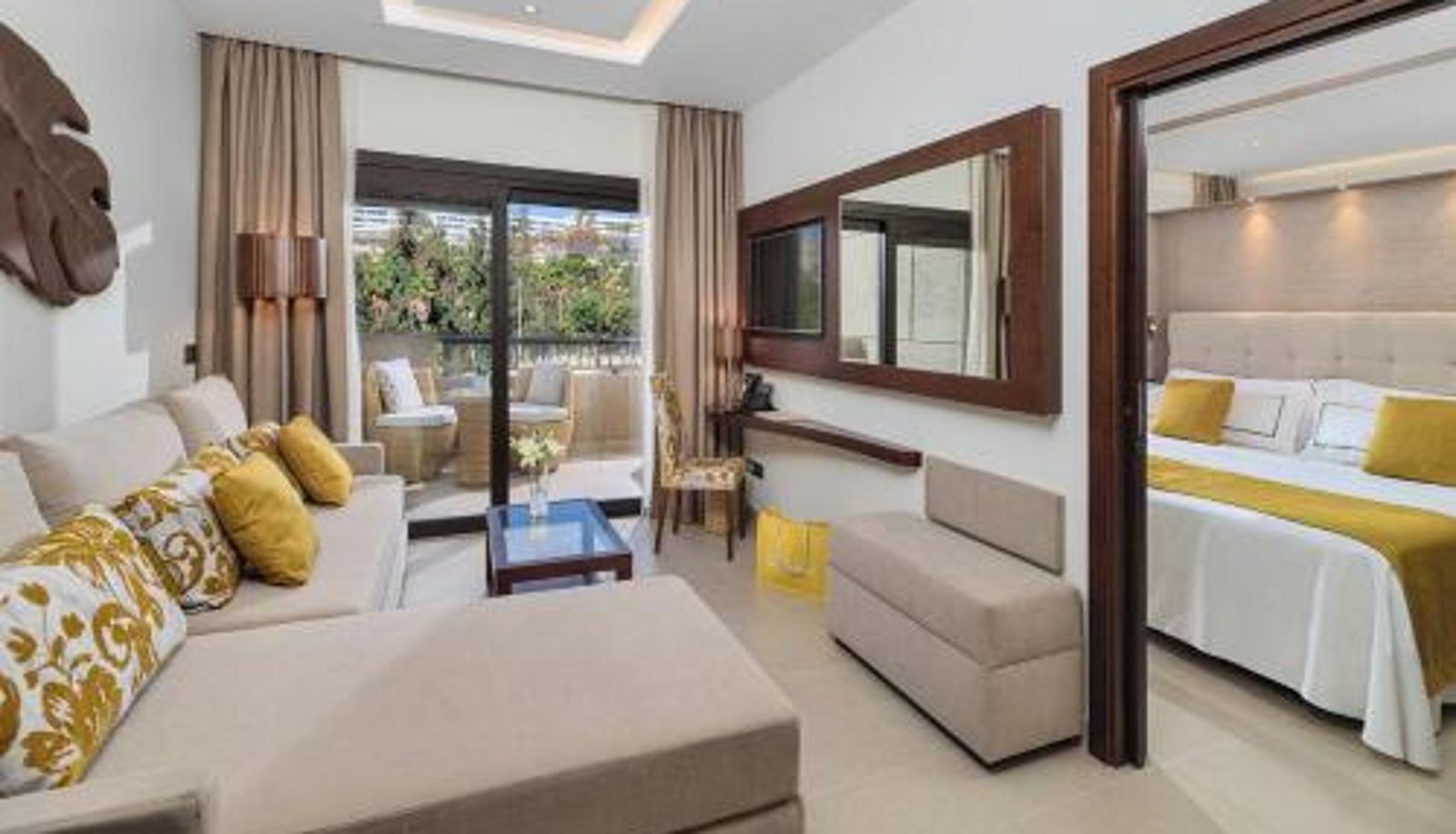 Suite - GF Victoria