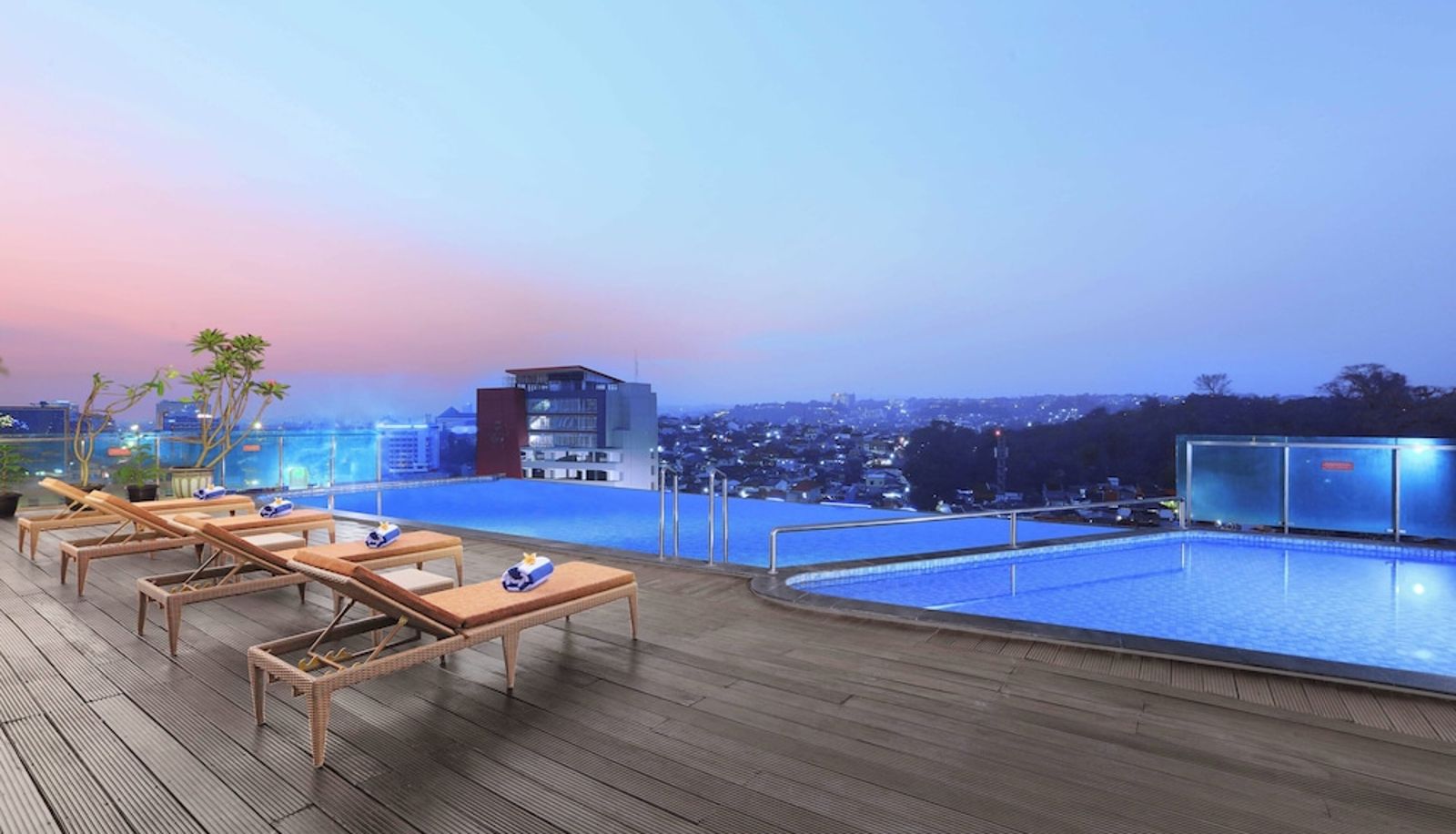 Piscina - Aston Inn Pandanaran - Semarang