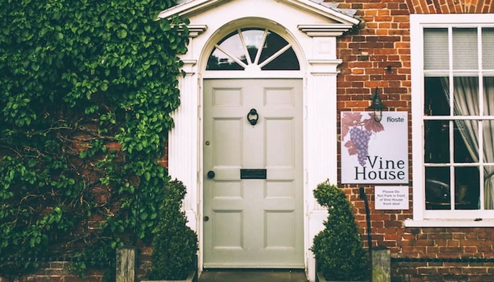 Info - Vine House Luxury Boutique Hotel