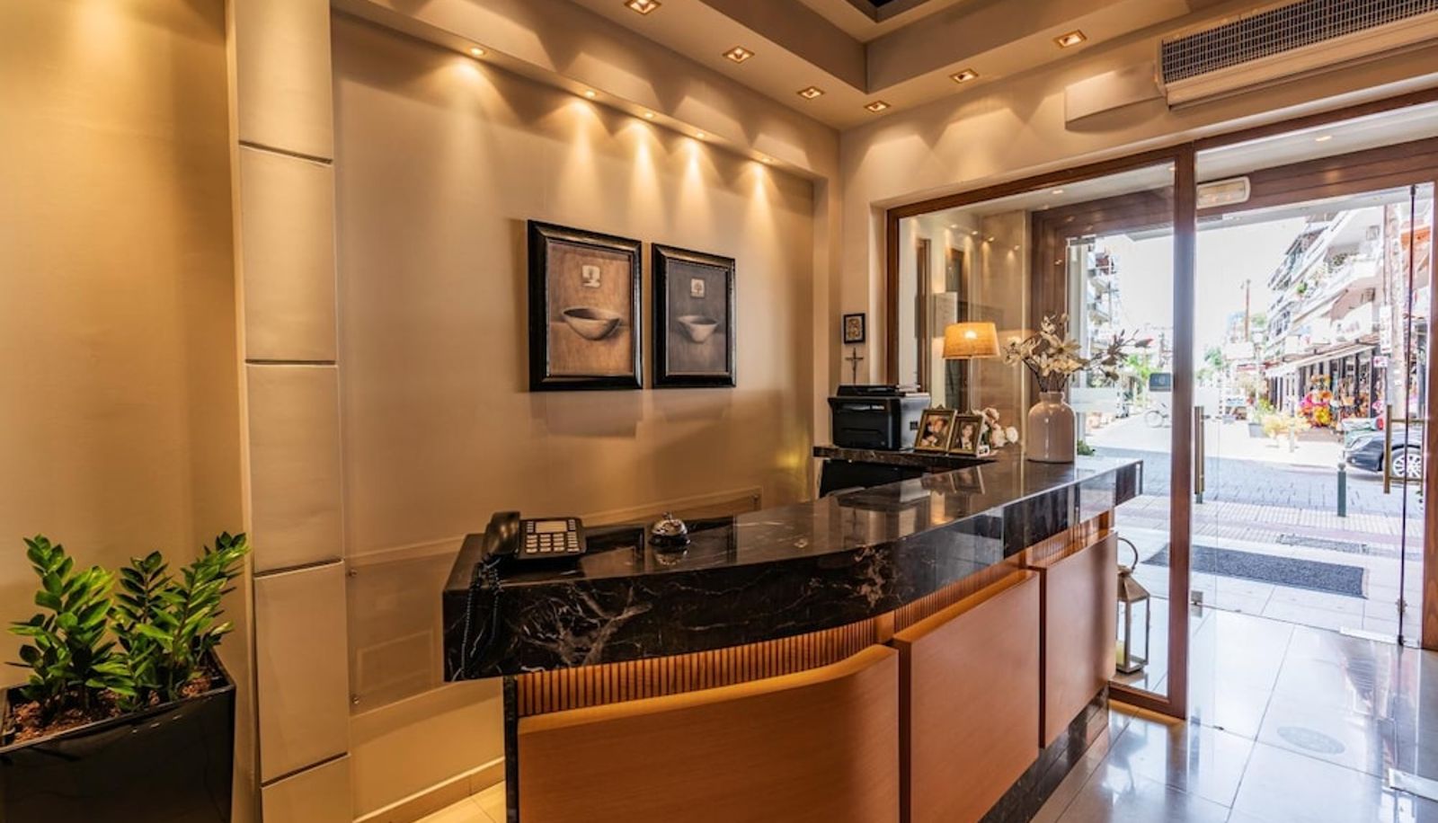 Lobby - Avra Hotel