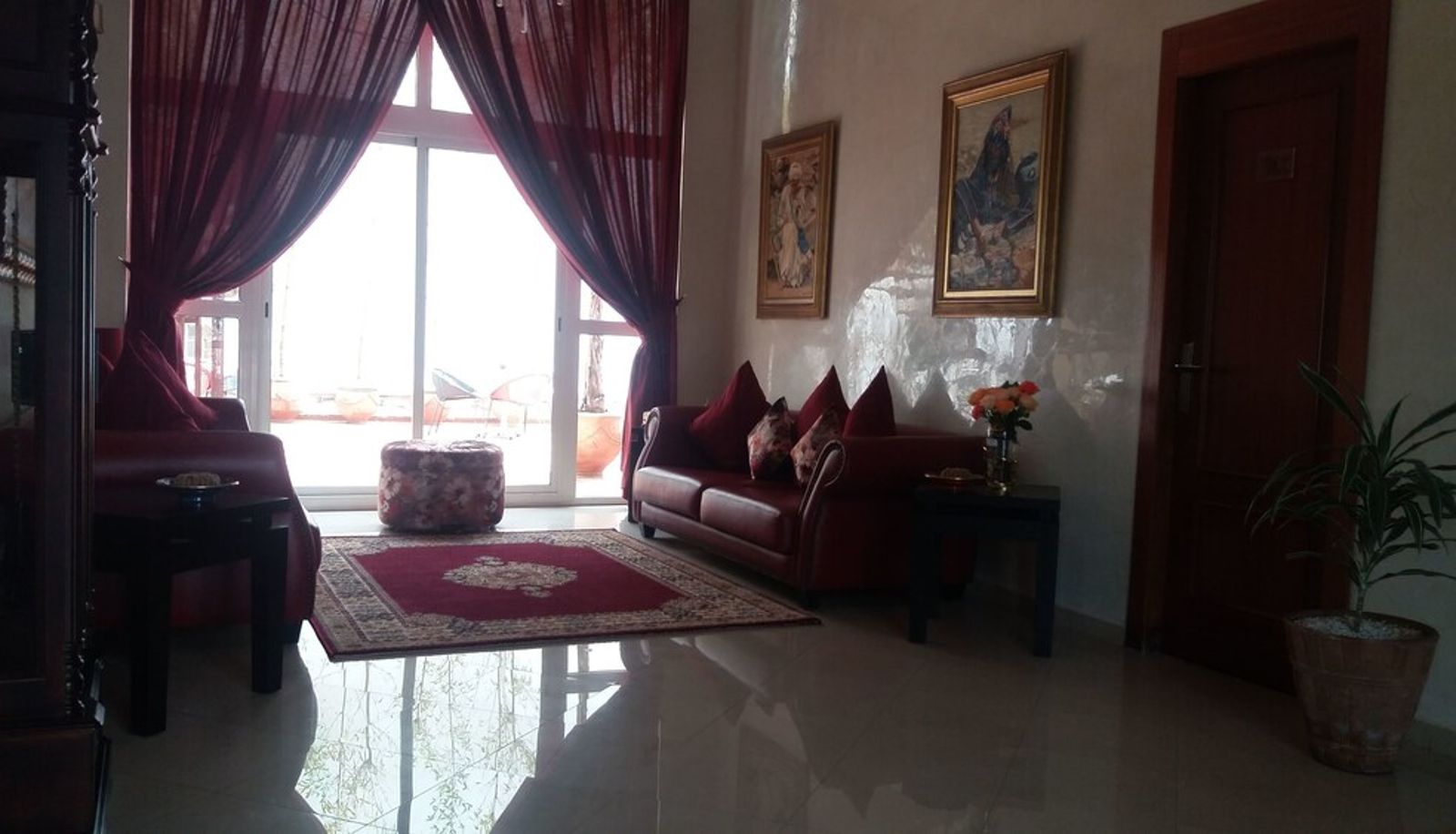 Hall - Hotel Verdi