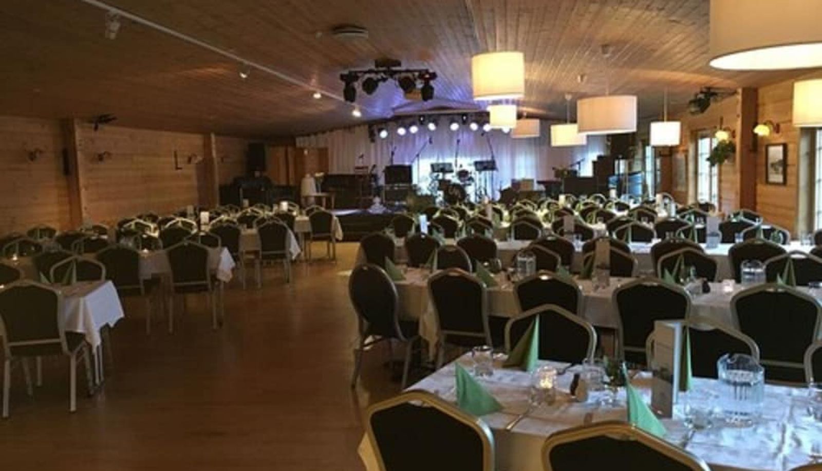 Restaurant - Hotel Framtíð