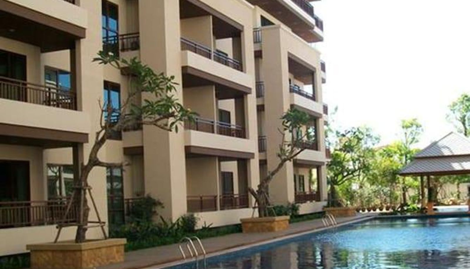 Zona exterior del hotel - Harmony Service Residence