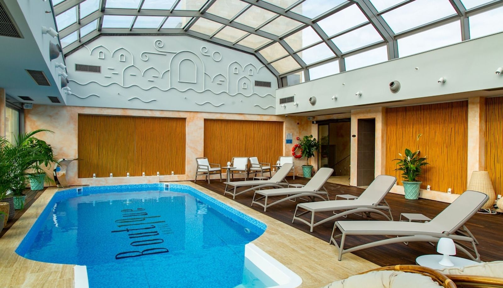 Basen - Boutique 19 Hotel